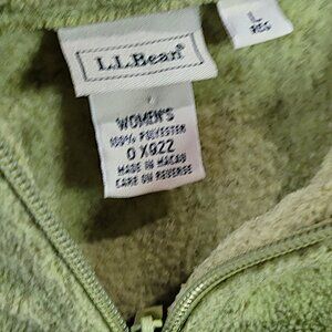 L.L. Bean Green fleece sweater with zipper accent pullover size L no hood